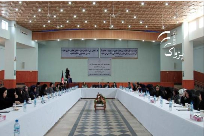 کمیسیون حقوق بشر:  اکثر زنان پولیس در هرات نمی توانند از صلاحیت قانونی خود استفاده کنند